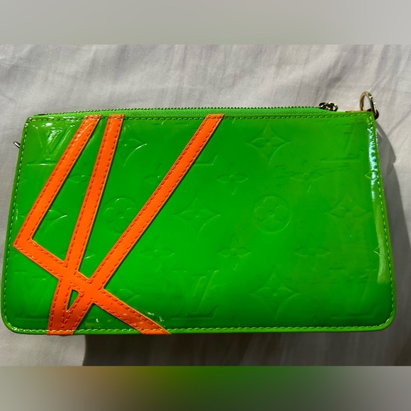 LV Limited Edition by Robert Wilson Monogram Lime Green Vernis Leather - Picture 2 of 2